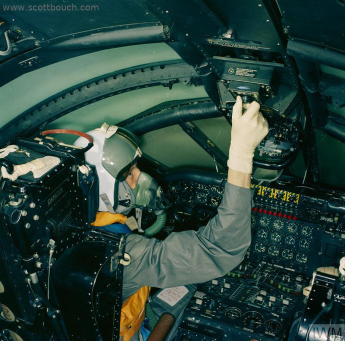 British Mk1A(M) Flying Helmet in Victor B1 1959