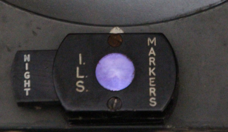 Navigation display ILS marker lamp - night mode